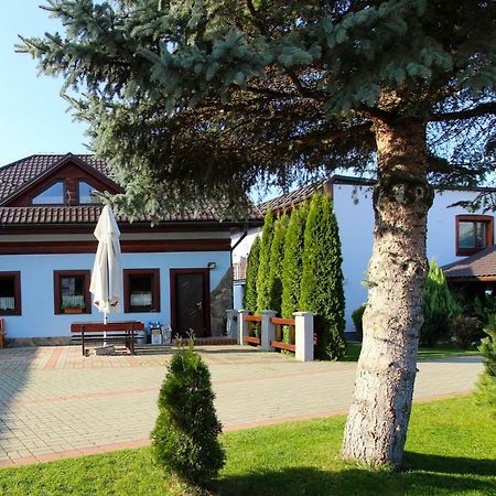 Penzion Saty Liptovske Sliace Zewnętrze zdjęcie